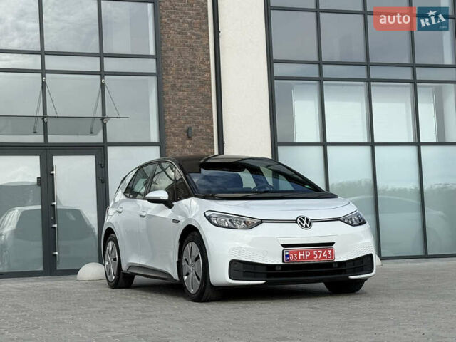 Білий Фольксваген ID.3, об'ємом двигуна 0 л та пробігом 119 тис. км за 15999 $, фото 8 на Automoto.ua
