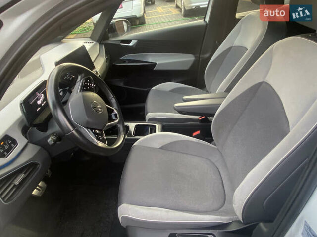 Белый Фольксваген ID.3, объемом двигателя 0 л и пробегом 54 тыс. км за 16000 $, фото 25 на Automoto.ua