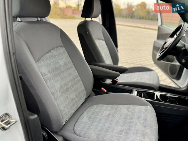 Фольксваген ID.3 2021 в Дрогобыче на Automoto.ua Белый Фольксваген ID.3, объемом двигателя 0 л и пробегом 183 тыс. км за 14350 $, фото 53 на Automoto.ua