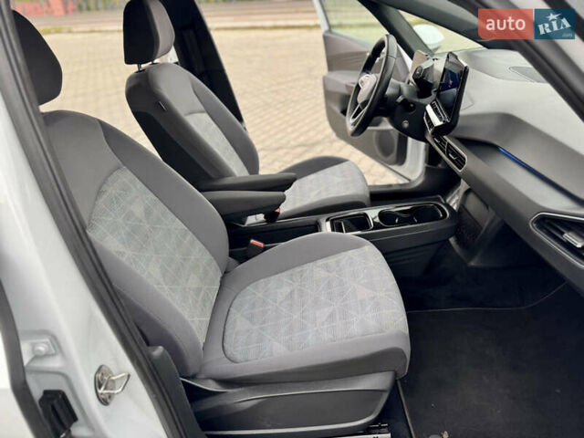 Фольксваген ID.3 2021 в Дрогобыче на Automoto.ua Белый Фольксваген ID.3, объемом двигателя 0 л и пробегом 183 тыс. км за 14350 $, фото 47 на Automoto.ua