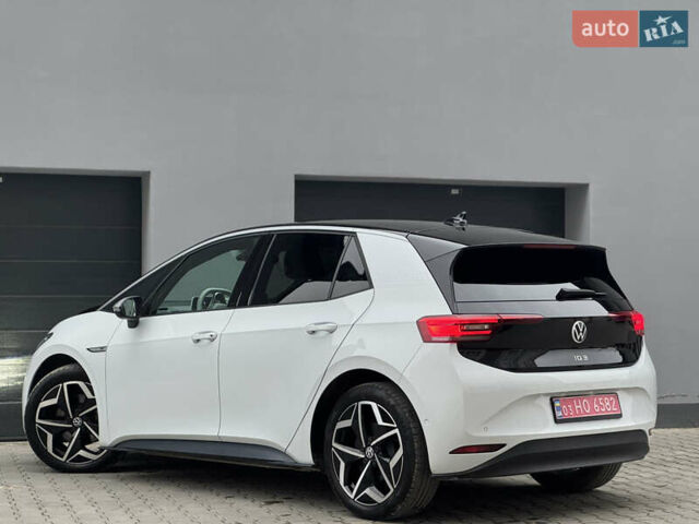 Білий Фольксваген ID.3, об'ємом двигуна 0 л та пробігом 84 тис. км за 17400 $, фото 23 на Automoto.ua