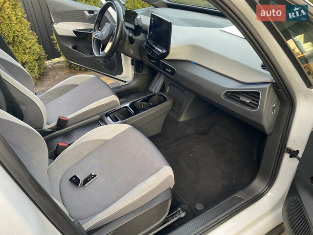 Белый Фольксваген ID.3, объемом двигателя 0 л и пробегом 54 тыс. км за 16000 $, фото 16 на Automoto.ua