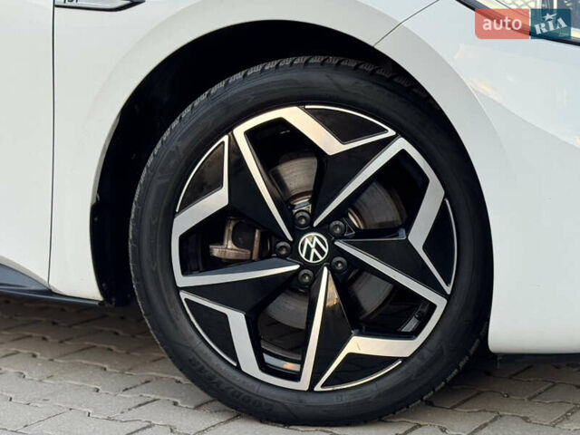 Білий Фольксваген ID.3, об'ємом двигуна 0 л та пробігом 130 тис. км за 16700 $, фото 23 на Automoto.ua