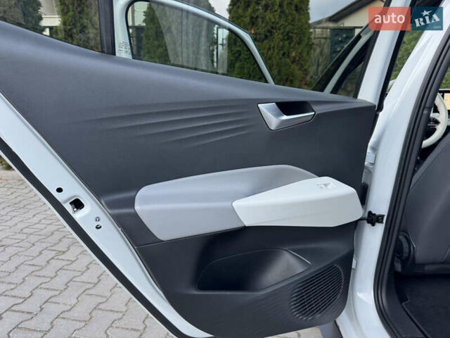 Білий Фольксваген ID.3, об'ємом двигуна 0 л та пробігом 130 тис. км за 16700 $, фото 42 на Automoto.ua