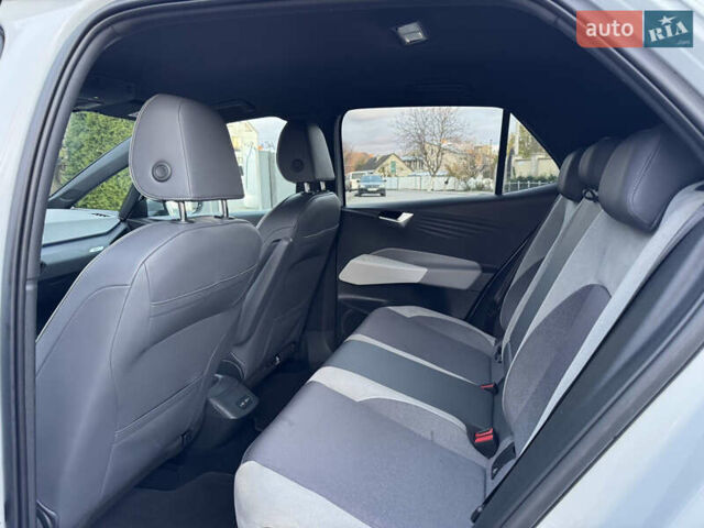 Белый Фольксваген ID.3, объемом двигателя 0 л и пробегом 133 тыс. км за 17400 $, фото 43 на Automoto.ua