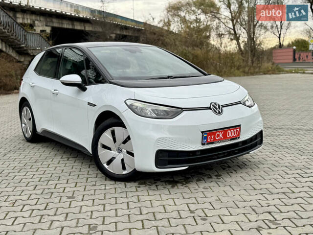 Фольксваген ID.3 2021 в Дрогобыче на Automoto.ua Белый Фольксваген ID.3, объемом двигателя 0 л и пробегом 183 тыс. км за 14350 $, фото 20 на Automoto.ua