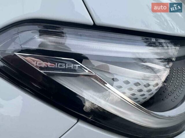 Білий Фольксваген ID.3, об'ємом двигуна 0 л та пробігом 91 тис. км за 17900 $, фото 14 на Automoto.ua