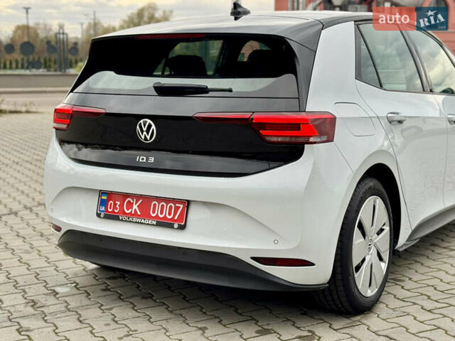 Фольксваген ID.3 2021 в Дрогобыче на Automoto.ua Белый Фольксваген ID.3, объемом двигателя 0 л и пробегом 183 тыс. км за 14350 $, фото 4 на Automoto.ua