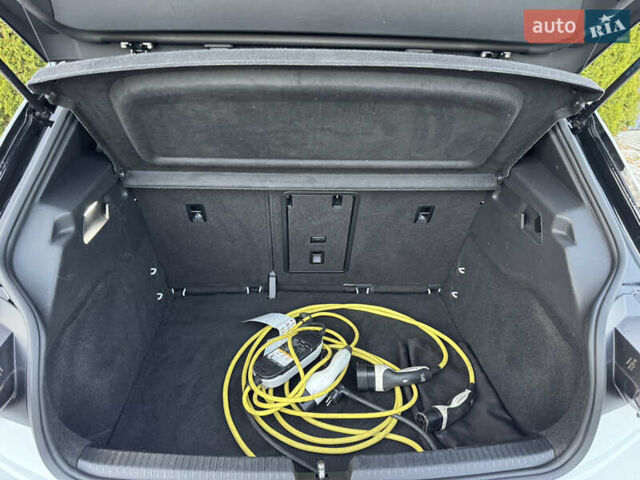 Білий Фольксваген ID.3, об'ємом двигуна 0 л та пробігом 130 тис. км за 16700 $, фото 46 на Automoto.ua