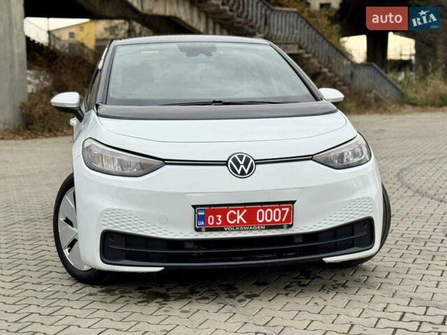 Фольксваген ID.3 2021 в Дрогобыче на Automoto.ua Белый Фольксваген ID.3, объемом двигателя 0 л и пробегом 183 тыс. км за 14350 $, фото 1 на Automoto.ua