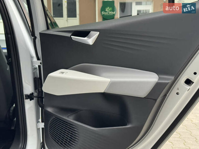 Білий Фольксваген ID.3, об'ємом двигуна 0 л та пробігом 84 тис. км за 17400 $, фото 56 на Automoto.ua