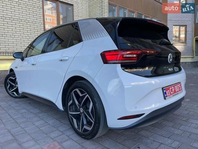 Белый Фольксваген ID.3, объемом двигателя 0 л и пробегом 125 тыс. км за 18299 $, фото 21 на Automoto.ua