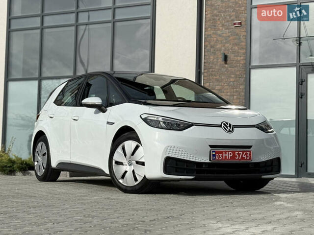 Білий Фольксваген ID.3, об'ємом двигуна 0 л та пробігом 119 тис. км за 15999 $, фото 1 на Automoto.ua