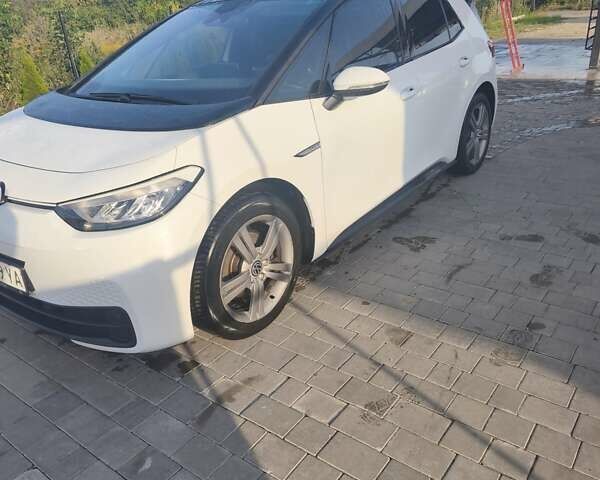 Білий Фольксваген ID.3, об'ємом двигуна 0 л та пробігом 110 тис. км за 18000 $, фото 2 на Automoto.ua