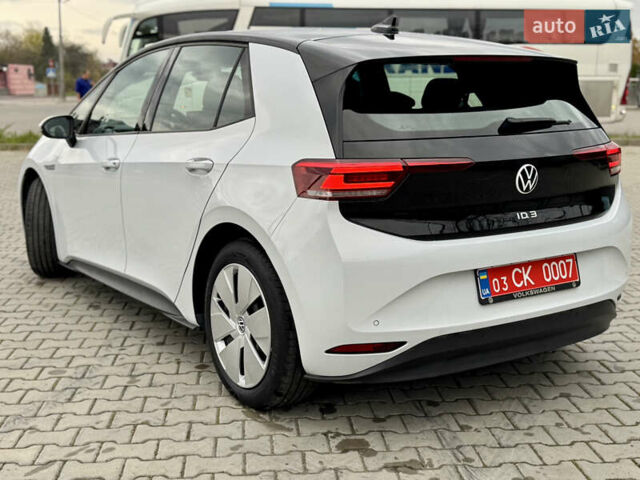 Фольксваген ID.3 2021 в Дрогобыче на Automoto.ua Белый Фольксваген ID.3, объемом двигателя 0 л и пробегом 183 тыс. км за 14350 $, фото 11 на Automoto.ua