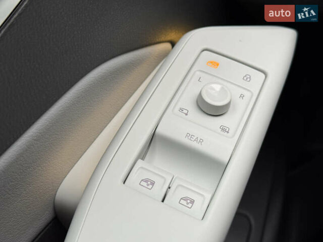 Білий Фольксваген ID.3, об'ємом двигуна 0 л та пробігом 84 тис. км за 17400 $, фото 87 на Automoto.ua