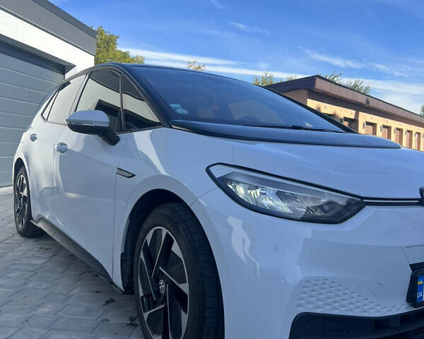 Білий Фольксваген ID.3, об'ємом двигуна 0 л та пробігом 35 тис. км за 17900 $, фото 4 на Automoto.ua