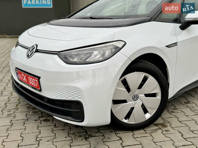Фольксваген ID.3 2021 в Дрогобыче на Automoto.ua Белый Фольксваген ID.3, объемом двигателя 0 л и пробегом 183 тыс. км за 14350 $, фото 57 на Automoto.ua