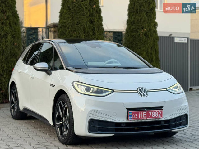 Білий Фольксваген ID.3, об'ємом двигуна 0 л та пробігом 130 тис. км за 16700 $, фото 2 на Automoto.ua
