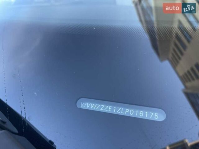 Белый Фольксваген ID.3, объемом двигателя 0 л и пробегом 125 тыс. км за 18299 $, фото 31 на Automoto.ua