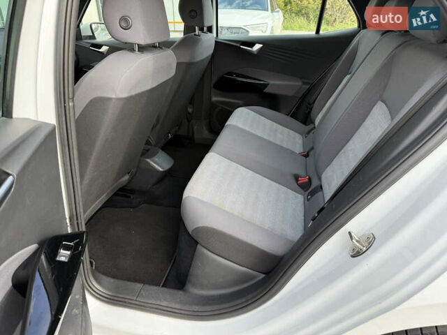 Білий Фольксваген ID.3, об'ємом двигуна 0 л та пробігом 119 тис. км за 15999 $, фото 35 на Automoto.ua