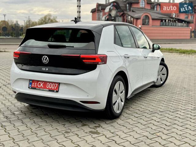Фольксваген ID.3 2021 в Дрогобыче на Automoto.ua Белый Фольксваген ID.3, объемом двигателя 0 л и пробегом 183 тыс. км за 14350 $, фото 21 на Automoto.ua