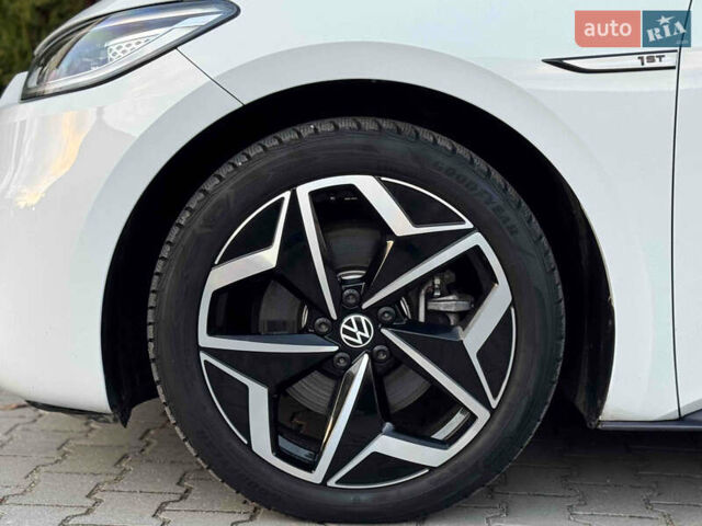 Белый Фольксваген ID.3, объемом двигателя 0 л и пробегом 133 тыс. км за 17400 $, фото 20 на Automoto.ua