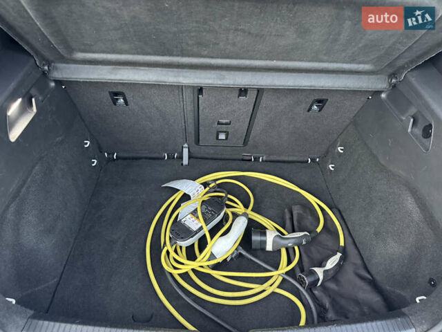 Білий Фольксваген ID.3, об'ємом двигуна 0 л та пробігом 130 тис. км за 16700 $, фото 88 на Automoto.ua