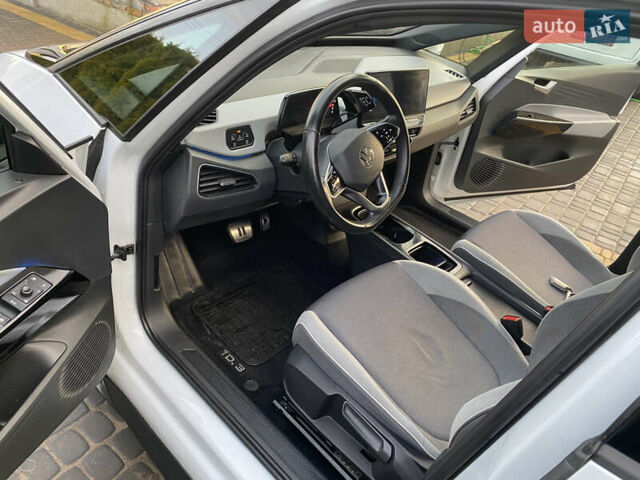 Белый Фольксваген ID.3, объемом двигателя 0 л и пробегом 54 тыс. км за 16000 $, фото 28 на Automoto.ua