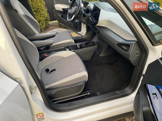 Белый Фольксваген ID.3, объемом двигателя 0 л и пробегом 54 тыс. км за 16000 $, фото 17 на Automoto.ua