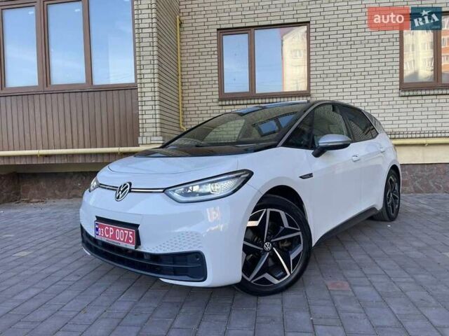 Белый Фольксваген ID.3, объемом двигателя 0 л и пробегом 125 тыс. км за 18299 $, фото 26 на Automoto.ua