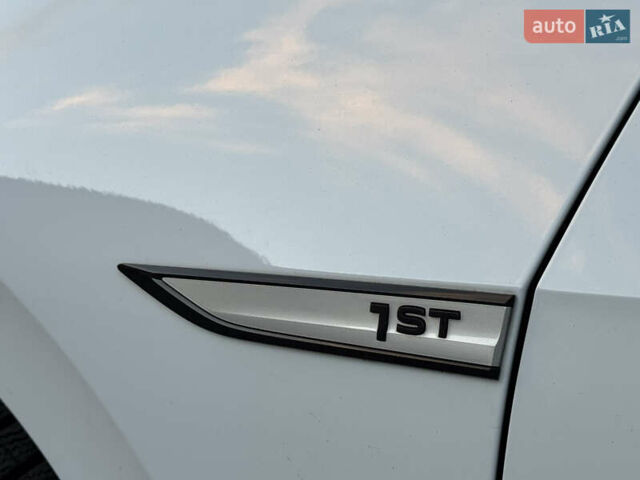 Белый Фольксваген ID.3, объемом двигателя 0 л и пробегом 133 тыс. км за 17400 $, фото 21 на Automoto.ua