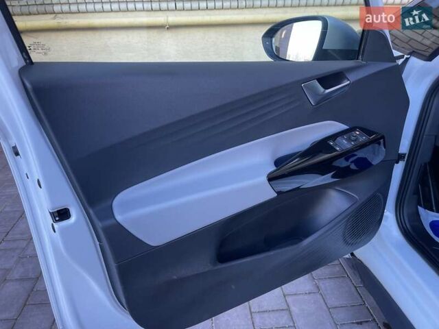 Білий Фольксваген ID.3, об'ємом двигуна 0 л та пробігом 120 тис. км за 16990 $, фото 51 на Automoto.ua