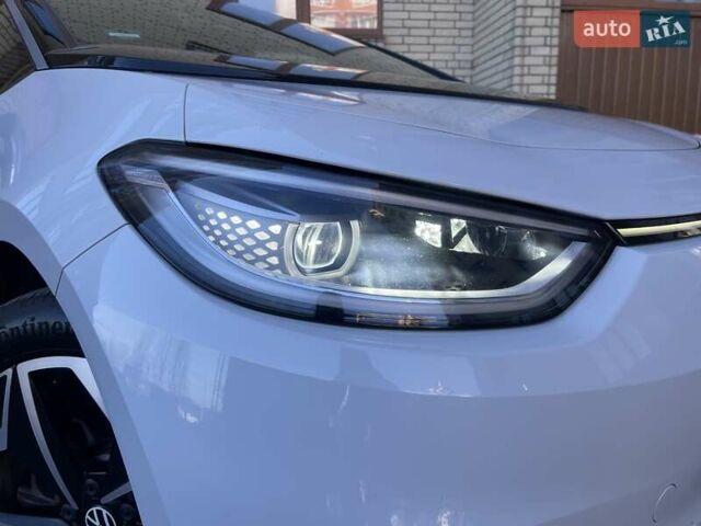 Білий Фольксваген ID.3, об'ємом двигуна 0 л та пробігом 120 тис. км за 16990 $, фото 4 на Automoto.ua