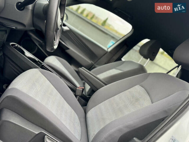 Фольксваген ID.3 2021 в Дрогобыче на Automoto.ua Белый Фольксваген ID.3, объемом двигателя 0 л и пробегом 183 тыс. км за 14350 $, фото 76 на Automoto.ua