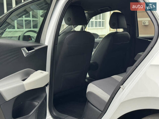 Білий Фольксваген ID.3, об'ємом двигуна 0 л та пробігом 84 тис. км за 17400 $, фото 47 на Automoto.ua