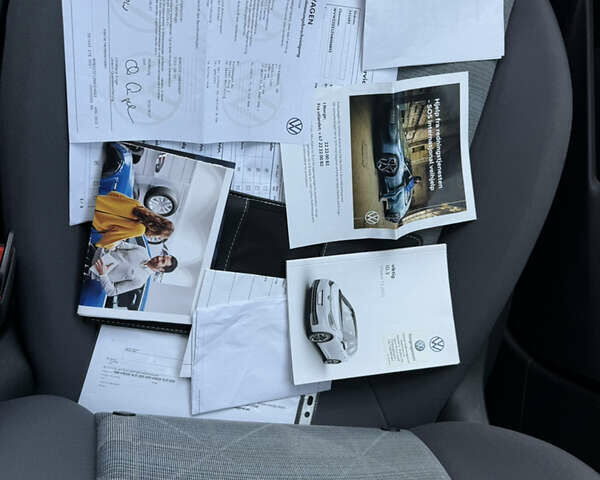 Белый Фольксваген ID.3, объемом двигателя 0 л и пробегом 57 тыс. км за 17450 $, фото 31 на Automoto.ua