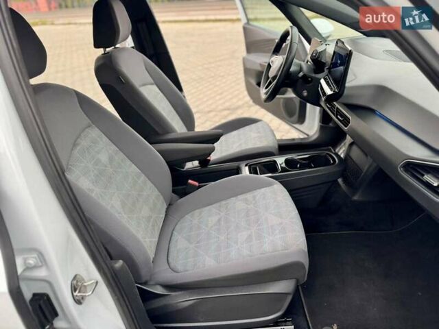 Белый Фольксваген ID.3, объемом двигателя 0 л и пробегом 185 тыс. км за 14950 $, фото 63 на Automoto.ua