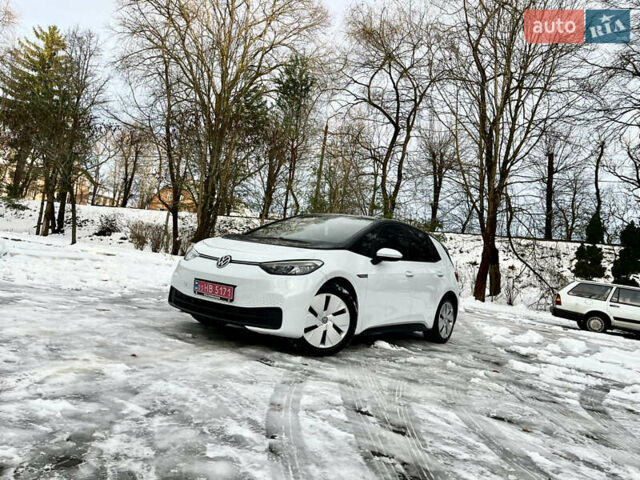 Белый Фольксваген ID.3, объемом двигателя 0 л и пробегом 185 тыс. км за 14950 $, фото 2 на Automoto.ua