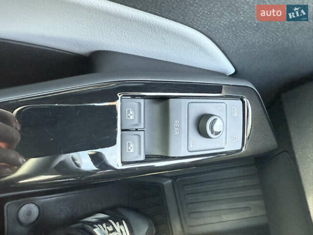 Белый Фольксваген ID.3, объемом двигателя 0 л и пробегом 41 тыс. км за 21000 $, фото 33 на Automoto.ua