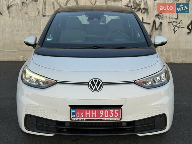 Білий Фольксваген ID.3, об'ємом двигуна 0 л та пробігом 50 тис. км за 18890 $, фото 4 на Automoto.ua