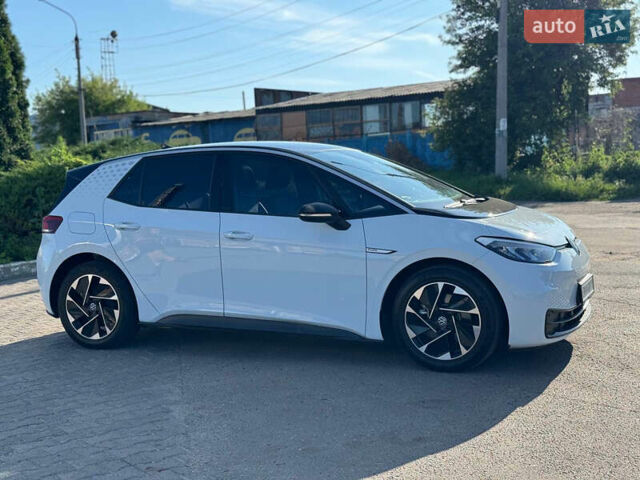 Білий Фольксваген ID.3, об'ємом двигуна 0 л та пробігом 32 тис. км за 16200 $, фото 7 на Automoto.ua