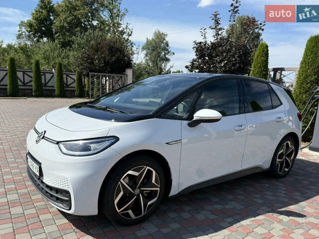 Белый Фольксваген ID.3, объемом двигателя 0 л и пробегом 41 тыс. км за 21000 $, фото 1 на Automoto.ua