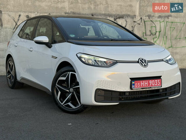 Білий Фольксваген ID.3, об'ємом двигуна 0 л та пробігом 50 тис. км за 18890 $, фото 1 на Automoto.ua
