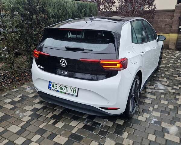 Білий Фольксваген ID.3, об'ємом двигуна 0 л та пробігом 8 тис. км за 20500 $, фото 2 на Automoto.ua