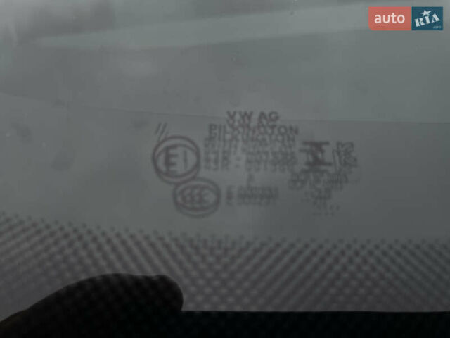 Черный Фольксваген ID.3, объемом двигателя 0 л и пробегом 161 тыс. км за 14950 $, фото 49 на Automoto.ua