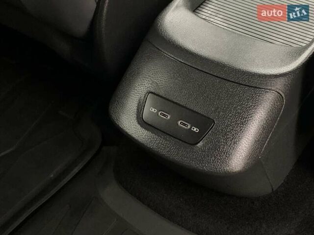 Черный Фольксваген ID.3, объемом двигателя 0 л и пробегом 153 тыс. км за 16655 $, фото 31 на Automoto.ua