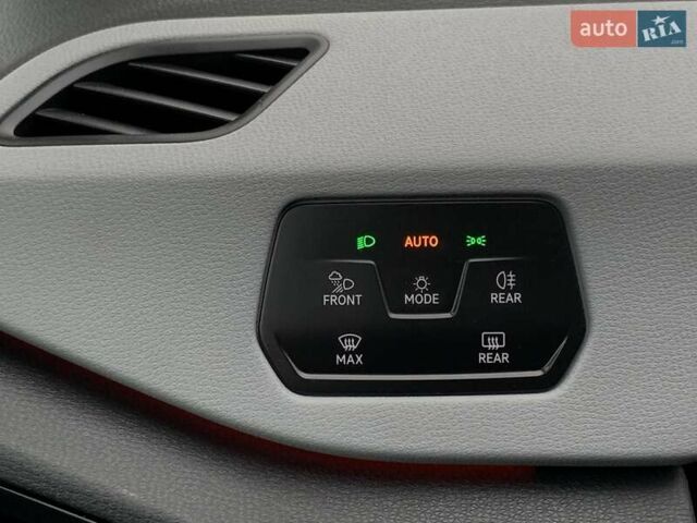 Черный Фольксваген ID.3, объемом двигателя 0 л и пробегом 153 тыс. км за 16655 $, фото 44 на Automoto.ua