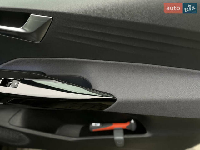 Черный Фольксваген ID.3, объемом двигателя 0 л и пробегом 161 тыс. км за 14950 $, фото 90 на Automoto.ua