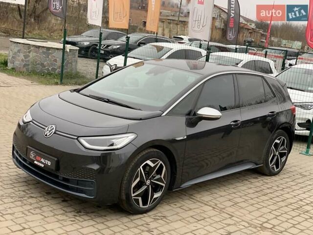 Черный Фольксваген ID.3, объемом двигателя 0 л и пробегом 68 тыс. км за 18650 $, фото 2 на Automoto.ua